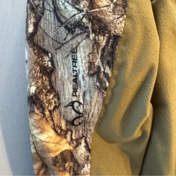 Habit Youth Medium Real Tree Camo Bomber Jacket - Insulated & Waterproof - Picture 5 of 11